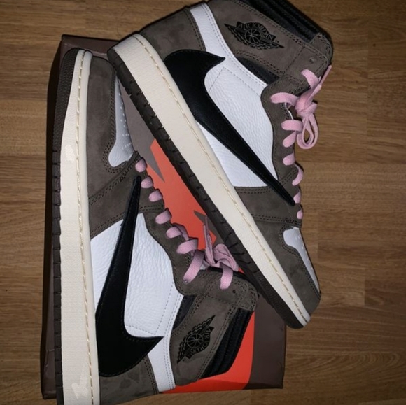 travis scott jordan 1 size 8.5